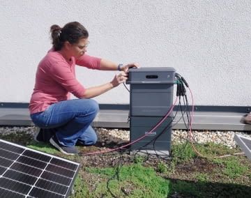 Wir haben diesen Speicher mit einem AB2000 Zusatzmodul genutzt
