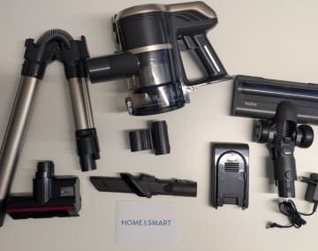 Der Mova S2 mit all seinem Zubehör.