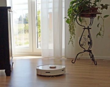 In weitläufigen Wohnungen stehen Saugroboter vor anderen Herausforderungen