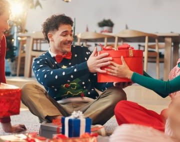 Auch nützliche Geschenke können schöne Überraschungen sein