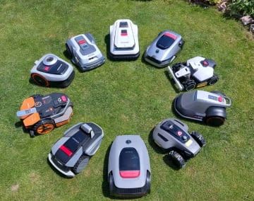 Unter anderem diese Mähroboter haben wir getestet. Welche davon eignen sich am besten für große Gärten?