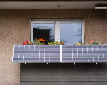 Einer der aktuell beliebtesten Balkonkraftwerk Anbieter ist Priwatt