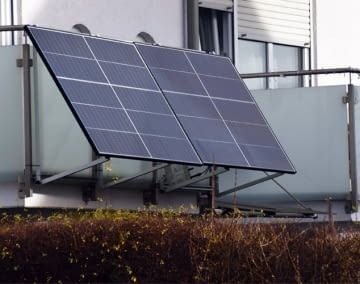 Für Mini-Solaranlagen gilt eine klare Leistungs-Obergrenze