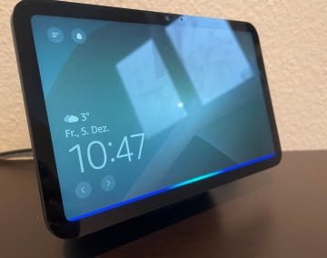 Der Echo Show 8 (2025) ist eine spürbare Verbesserung zu den Vorgängern, Schwächen bleiben aber