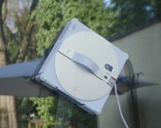 Aktueller Testsieger 2026: Der ECOVACS WINBOT W3 OMNI hat im Test mit solider Leistung und tollen Funktionen gepunktet.