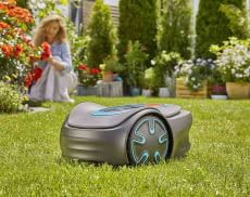 Die GARDENA SILENO minimo Mähroboter bieten App-Bedienung und verbinden sich per Bluetooth mit dem Smartphone