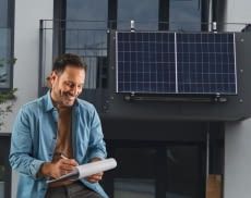 Die Balkonkraftwerk Anmeldung ist bei Privatpersonen seit Jahren sehr umstritten