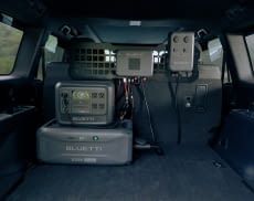 Der Charger 2 Hub verbindet Lichtmaschine, Speicher und Solarpanels