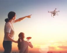 Viele Drohnen eignen sich bereits für Kinder ab 6 Jahren