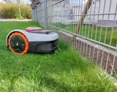 home&smart zeigt, welche Mähroboter auch die Rasenkante gut mähen können