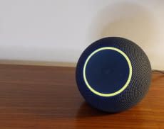 Symbolbild: Wenn ein Echo gelb leuchtet, liegen neue Infos für seinen Besitzer bereit