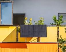 Balkonkraftwerke gibt es inzwischen für fast jeden Outdoor-Standort