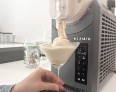 Wir durften den Klamer Slushmaker testen und verraten, wie gut er ist