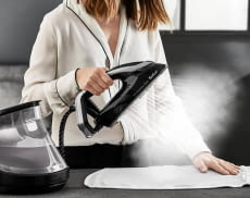 Eine Dampfbügelstation sorgt für mehr Komfort bei der Hausarbeit