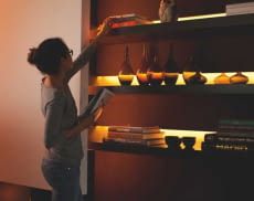 Mit LED-Streifen sorgen Nutzer für eine tolle indirekte Beleuchtung in ihrem Zuhause