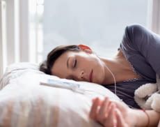 Kopfhörer zum Schlafen eignen sich auch optimal für Seitenschläfer