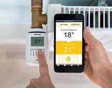 Eine integrierte Zeitschaltuhr-Funktion automatisiert Heizvorgänge durch individuell angelegte Programme