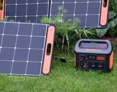 Wir haben im Test bereits verschiedene Solarlösungen mit Speicher aufgebaut