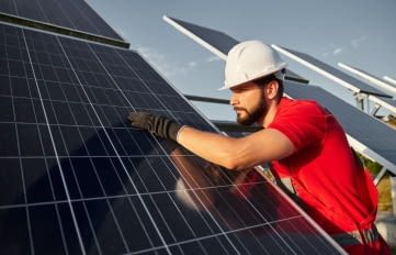 Wir erklären ob man eine Solaranlage selbst montieren kann