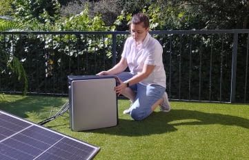 Dieser Speicher umgeht die 800 Watt Regel für Balkonkraftwerke