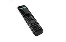 Abbildung der Logitech Harmony Elite Universalfernbedienung zur Steuerung des Smart Home