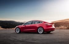 Tesla Model 3 - ein bezahlbares E-Auto für den Alltagsgebrauch