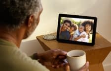 Mit unserer Schritt-für-Schritt-Anleitung lassen sich auf Echo Show Fotos einblenden