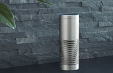 Amazon Echo Plus sieht schlicht aus, beherbergt aber einen Smart Home-Hub