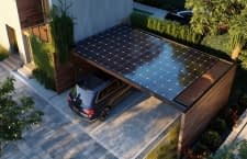 Balkonkraftwerke lassen sich alternativ auch auf einem Carportdach montieren