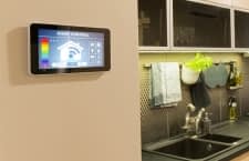 Mit dem richtigen Smart Home System funktioniert der Haushalt fast von alleine