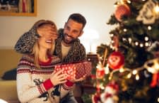 Mit dem richtigen Geschenk wird es eine freudige Überraschung