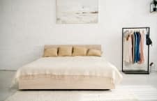 Bett im Schlafzimmer