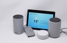 Alexa App und Sprachsoftware sind mit vielen Lautsprechern kompatibel