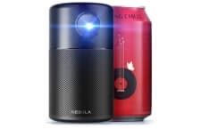 Der Mini-Beamer Anker Nebula Capsule Beamer ist ungefähr so große wie eine 0,33 l Getränkedose