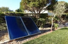 Ungenutzte Fläche im Garten lässt sich ideal mit Solaranlagen nutzen