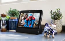 Facebook Portal richtet sich an Nutzer, die gerne Video-Chats mit Facebook Messenger oder WhatsApp durchführen