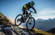 E-Mountainbikes sind voll im Trend - aber auch teuer. Auf was muss man beim Kauf achten und wo bekommt man sie günstiger?