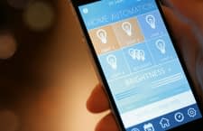 Lichter per Smartphone steuern erhöht den Wohnkomfort