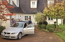 Neben BMW lässt sich Magenta SmartHome nun auch in VW-Fahrzeuge per MirrorLink integrieren
