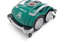 Ambrogio L60 Deluxe - Mähroboter ohne Begrenzungskabel. Die kleinen Rädchen vorne und hinten dienen der Erkennung von Stufen