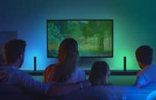 Dank der Philips Hue Play HDMI Sync Box entsteht ein besonderes Heimkino-Erlebnis