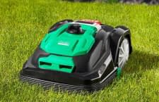 Das Rasenmähen dem Roboter überlassen? ALDI bietet hierfür günstige Gelegenheit