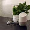 Wir haben die englische und die deutsche Google Home Version getestet