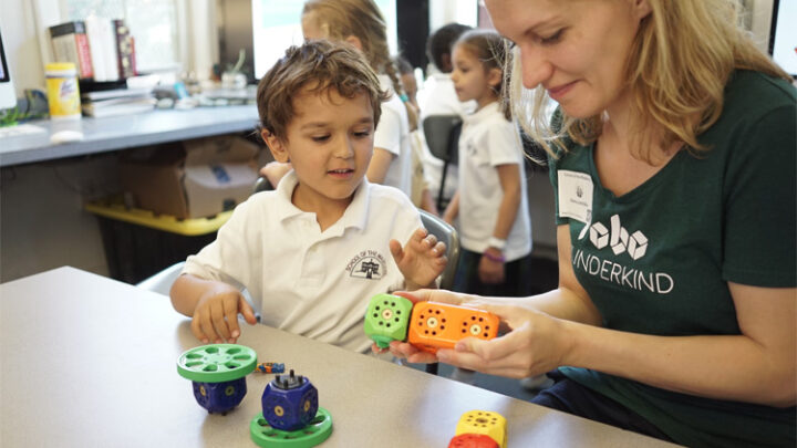 Robo Wunderkind: Smarte Bausteine für smarte Kids
