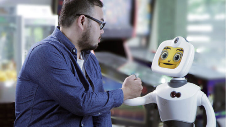 Robelf ist smarter Butler, Bodyguard und Kindermädchen in einem