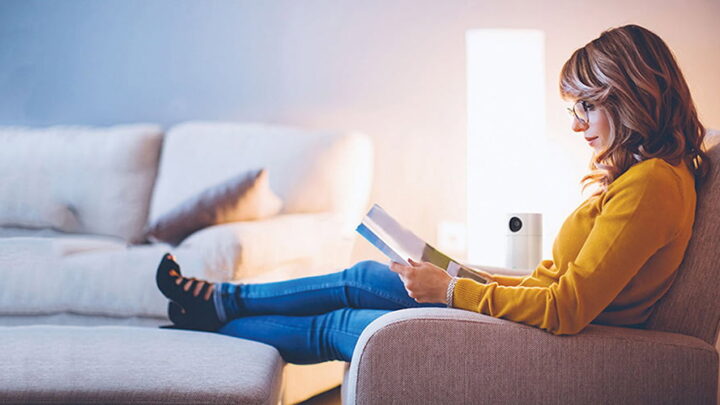 Toshiba Symbio: Alexa Lautsprecher mit 6 Smart Home-Funktionen