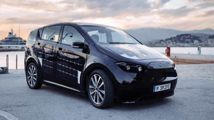 Sion: Erstes serienmäßiges E-Auto mit solarbetriebener Batterie