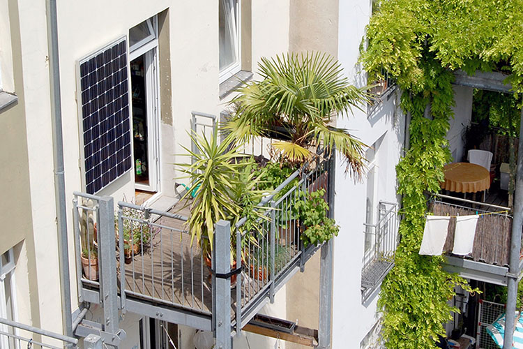 ready2plugin: Stecker-Solar-Geräte via Plug-and-Play anschließen