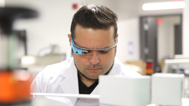 XpertEye – unmittelbare Videokommunikation per Datenbrille