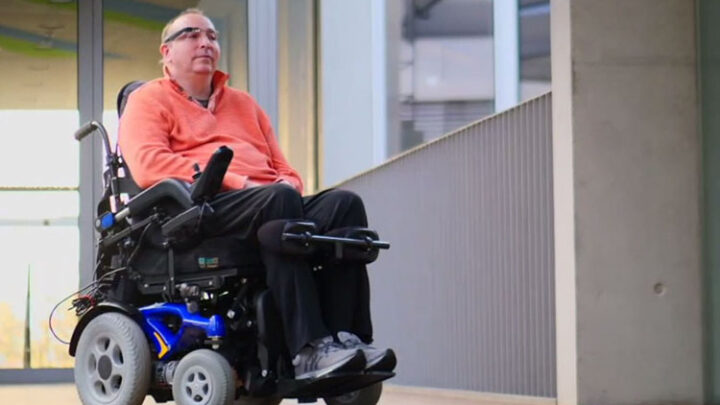 munevo DRIVE – Applikation für Rollstuhlsteuerung via Datenbrille